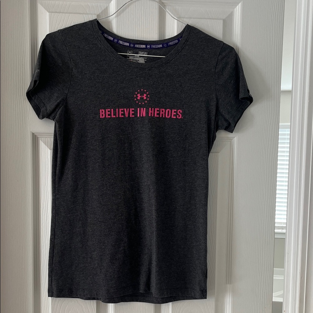 Under Armour Women's Dark Gray Tee with Pink Graphic
